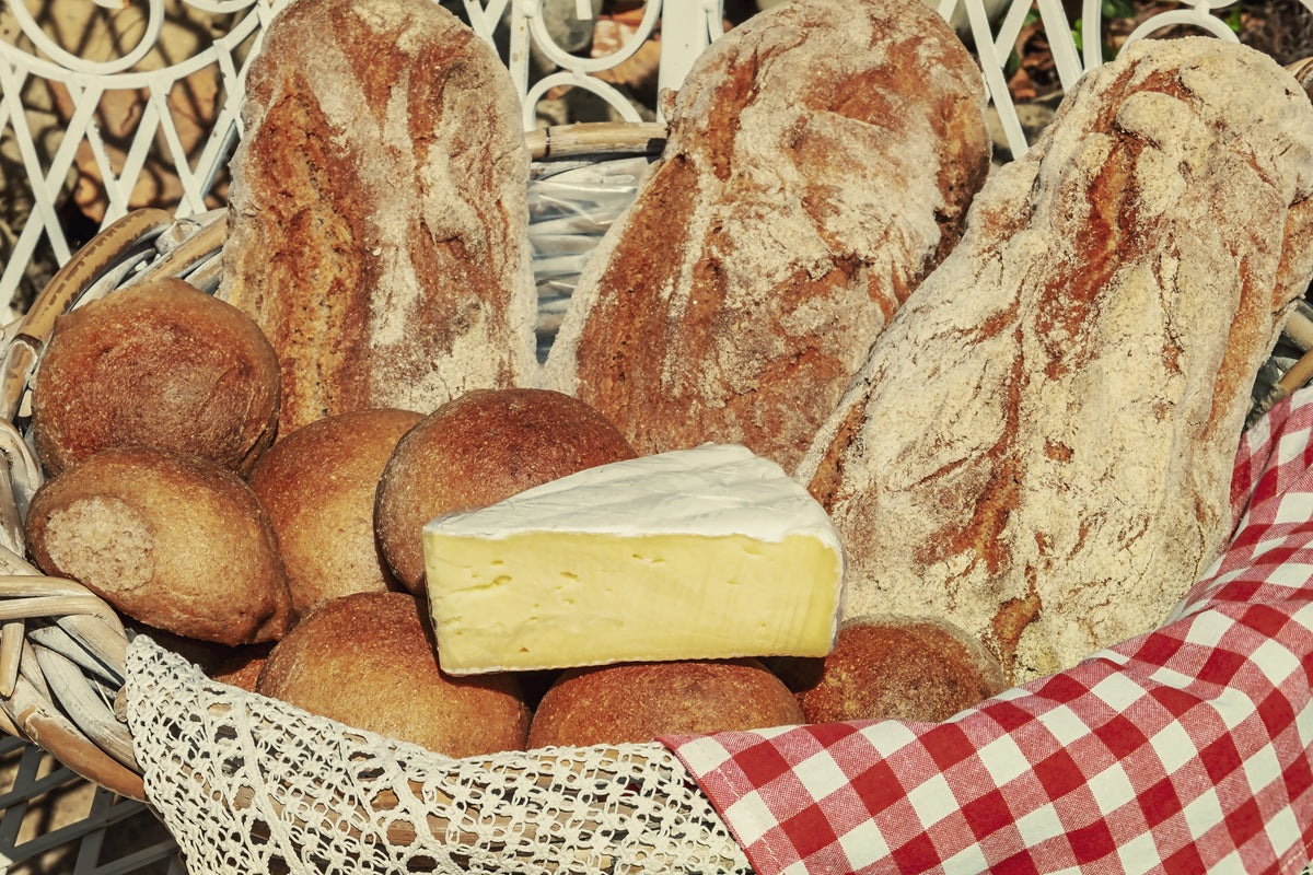 3-piece-canvas-print-picnic-bread-basket