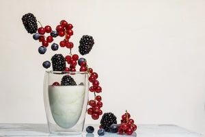 poster-print-yogurt-with-berries