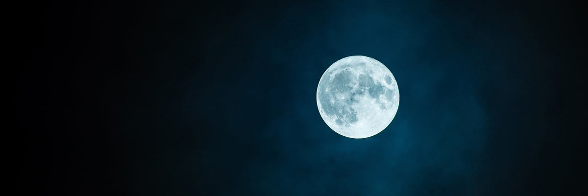 panoramic-aluminium-print-imposing-full-moon-panorama