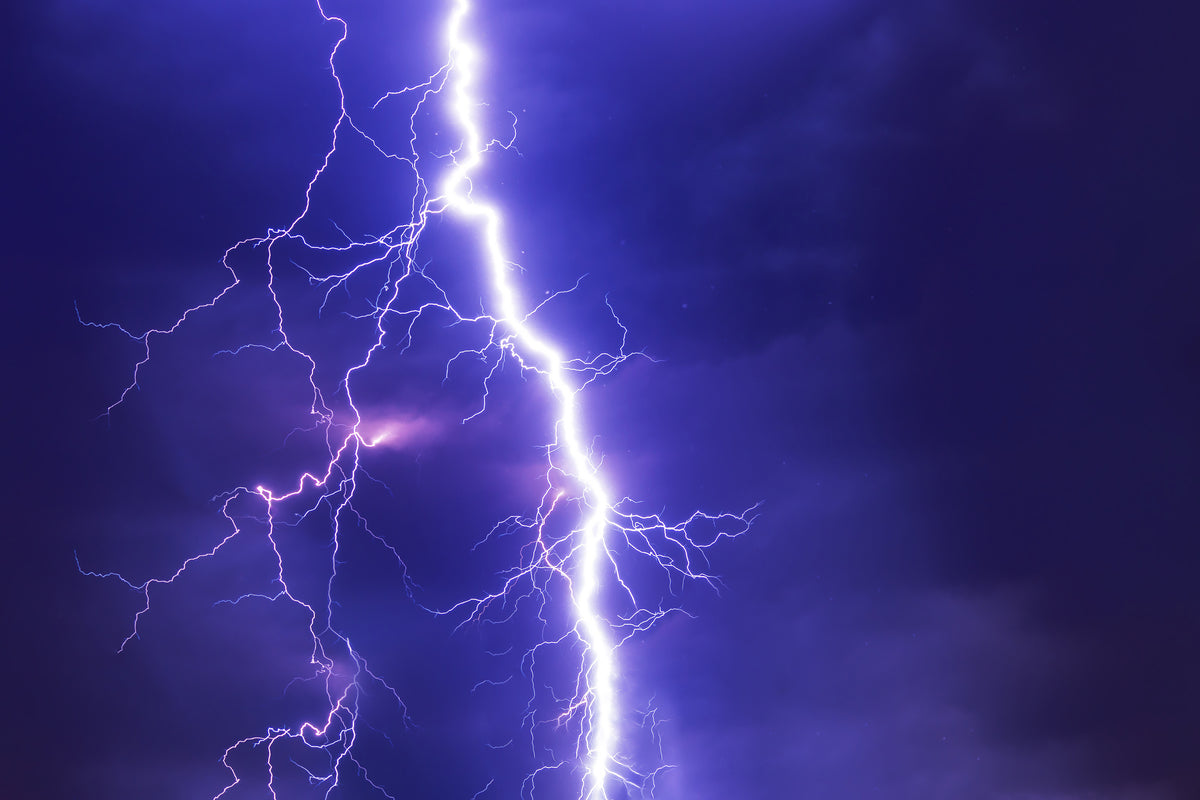 3-piece-aluminium-print-imposing-lightning
