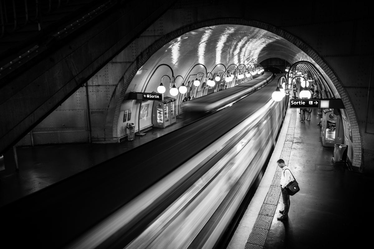 framedposter-print-paris-metro