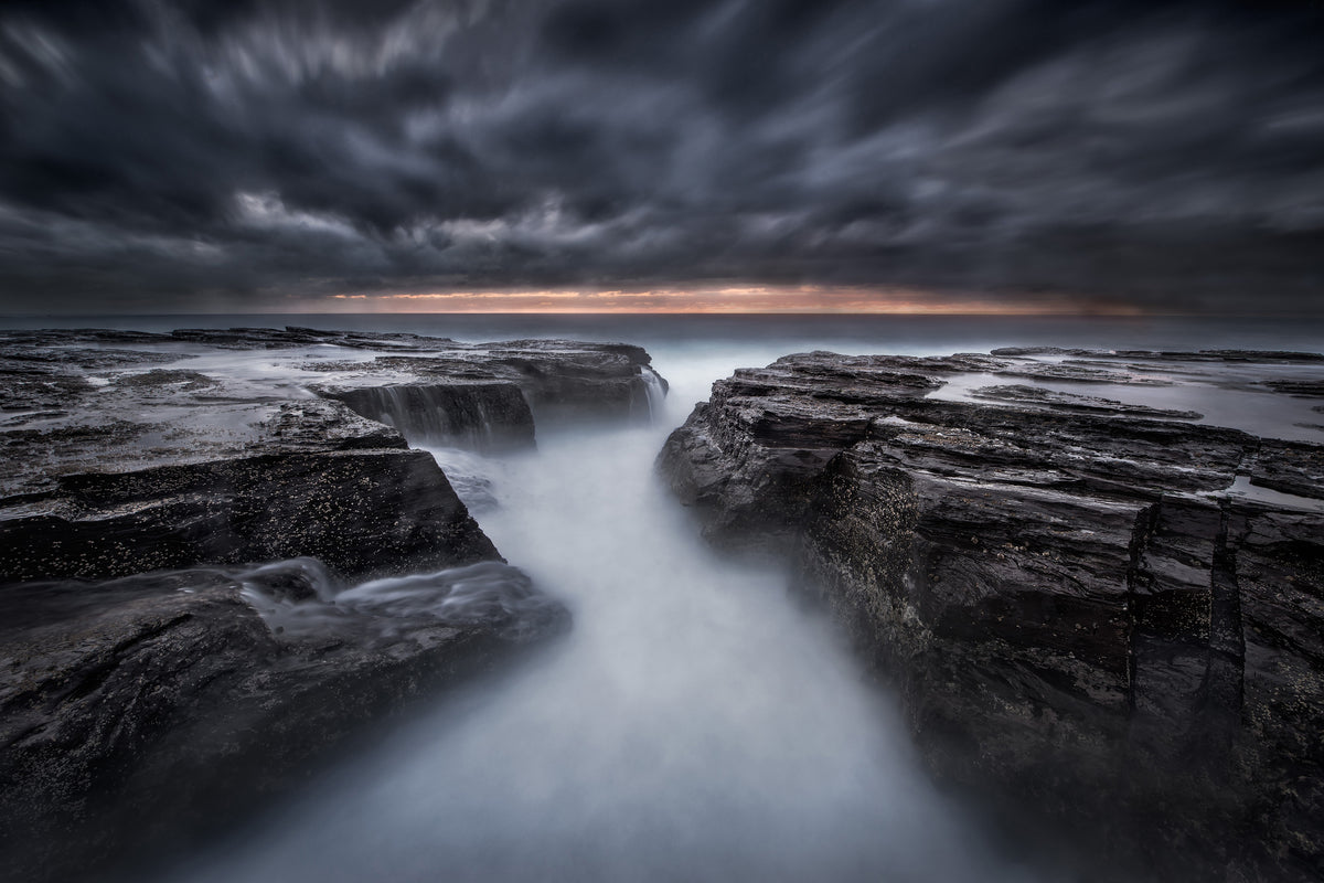 modern-3-piece-aluminium-print-the-darkness-before-dawn