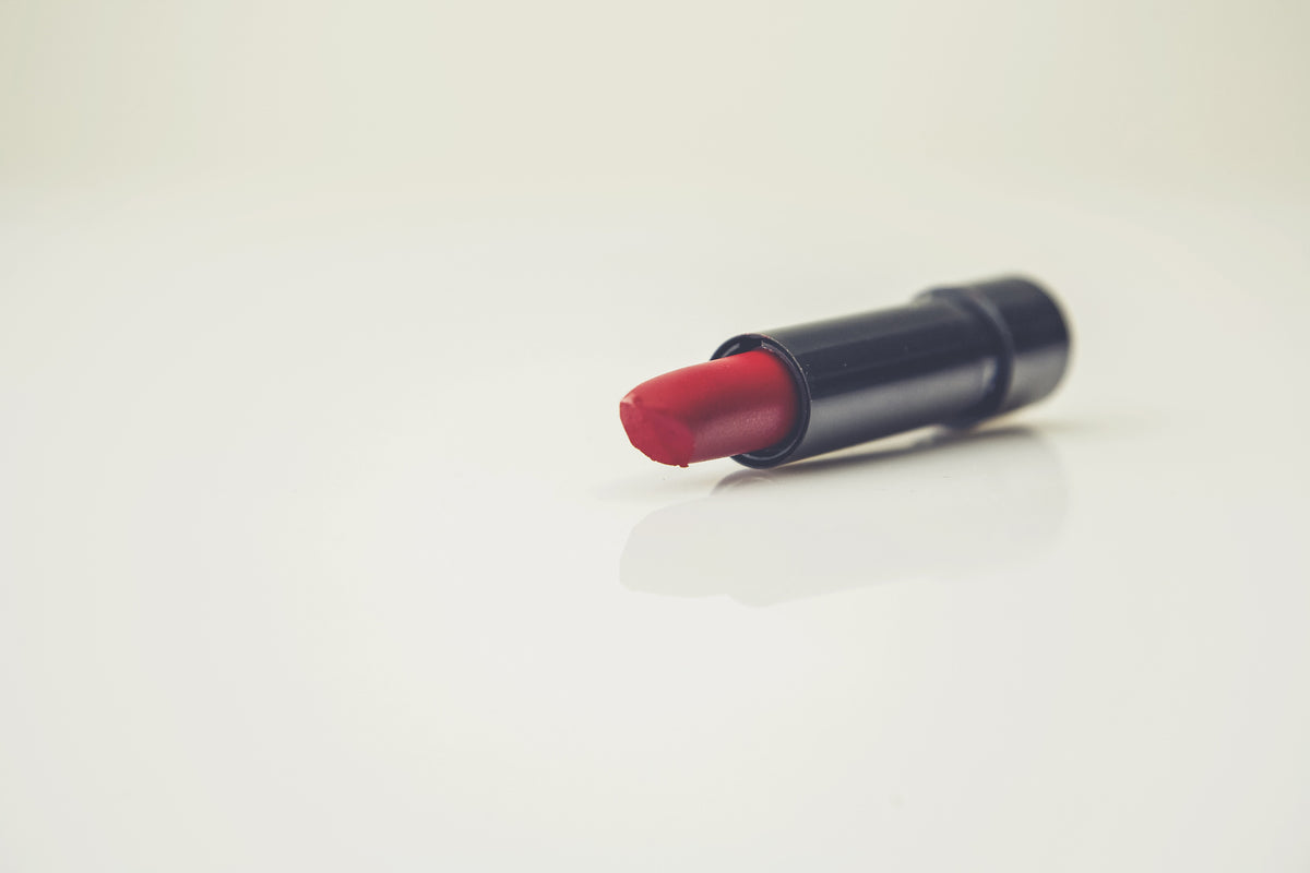modern-3-piece-canvas-print-the-lipstick