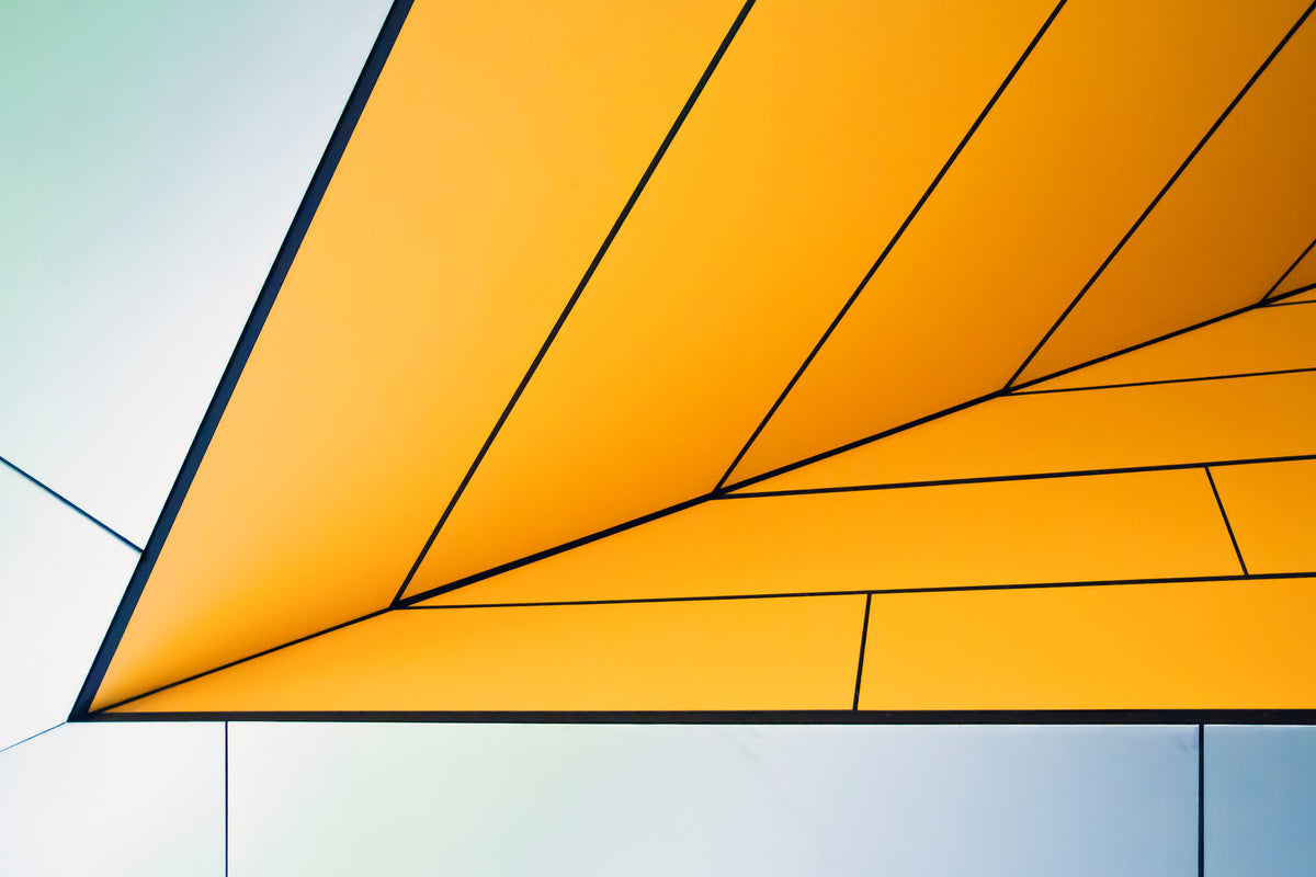 acrylic-print-yellow-dart