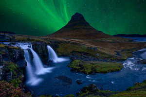 3-piece-aluminium-print-kirkjufell-under-a-boreal-green-sky