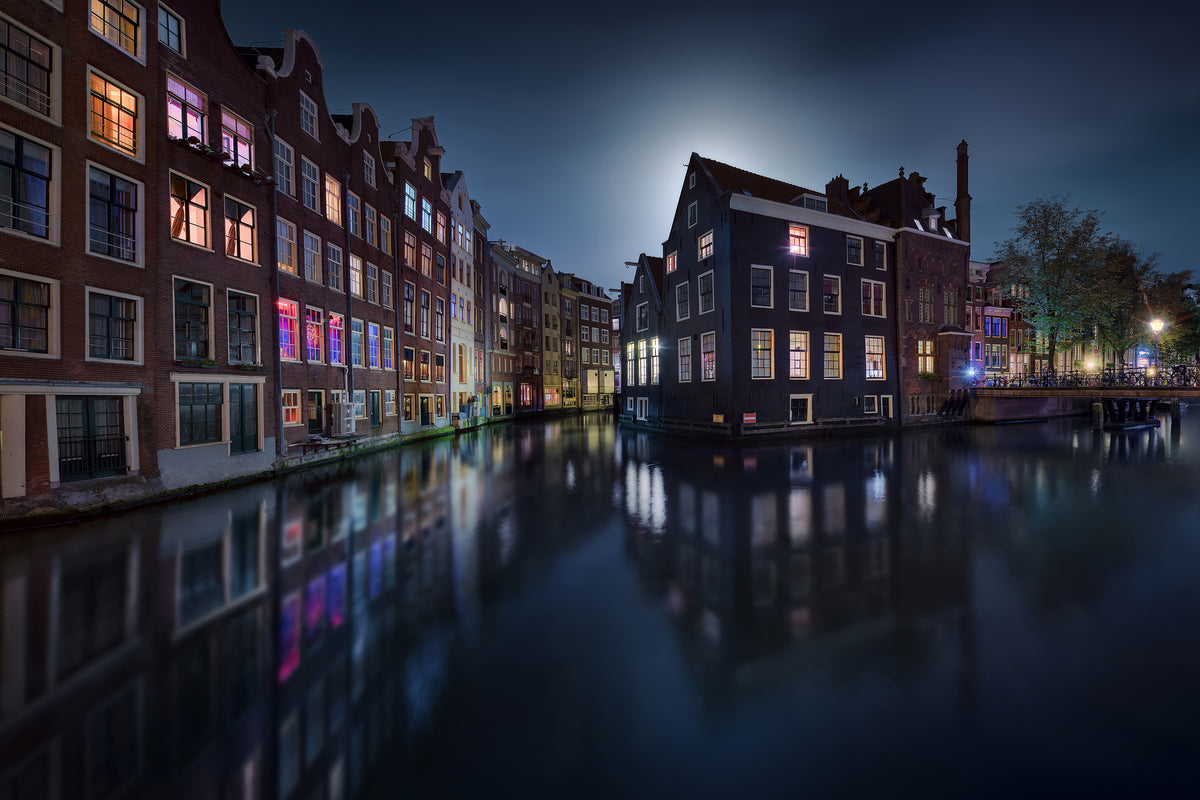 canvas-print-moonlight-over-amsterdam
