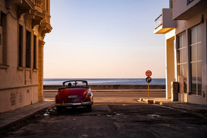 canvas-print-watching-the-sun-set-havana-x