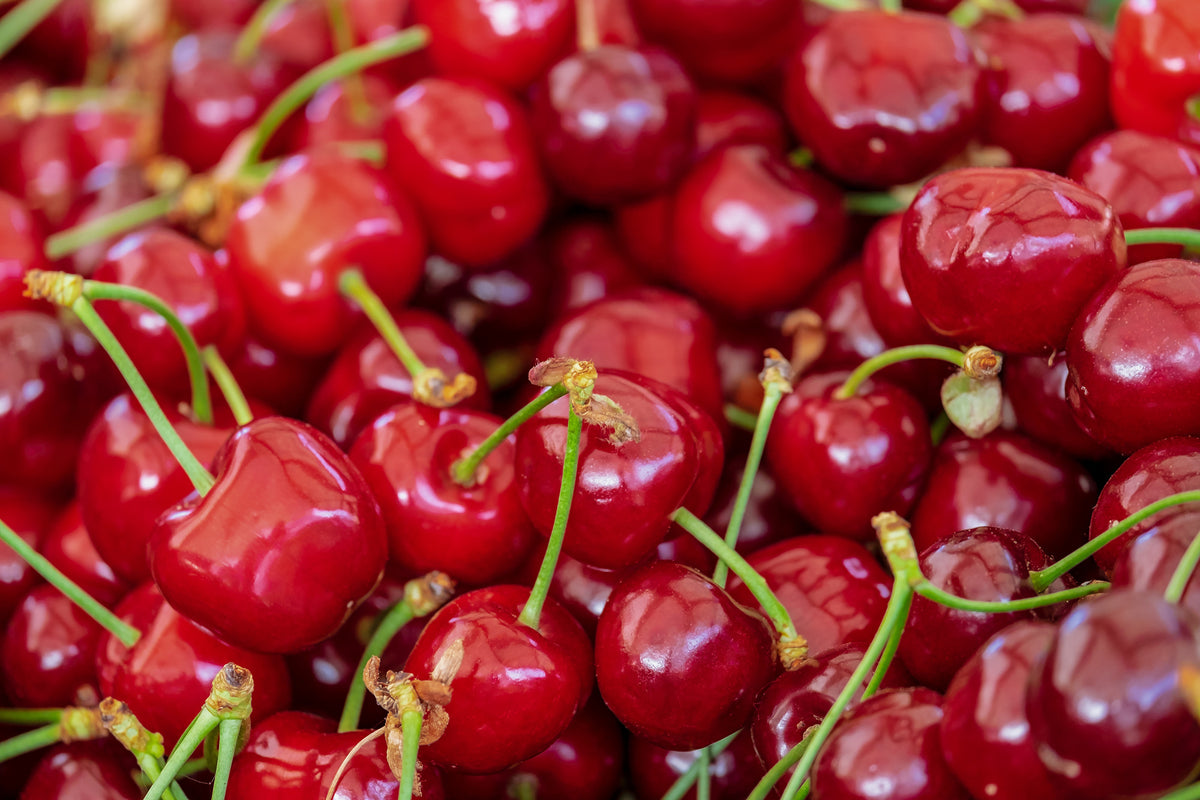 canvas-print-sweet-cherries
