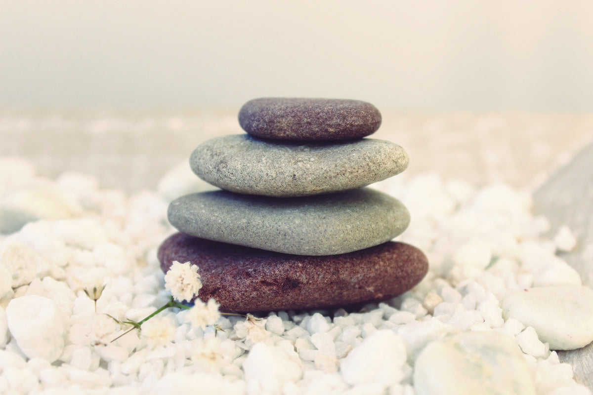 acrylic-print-stone-balance