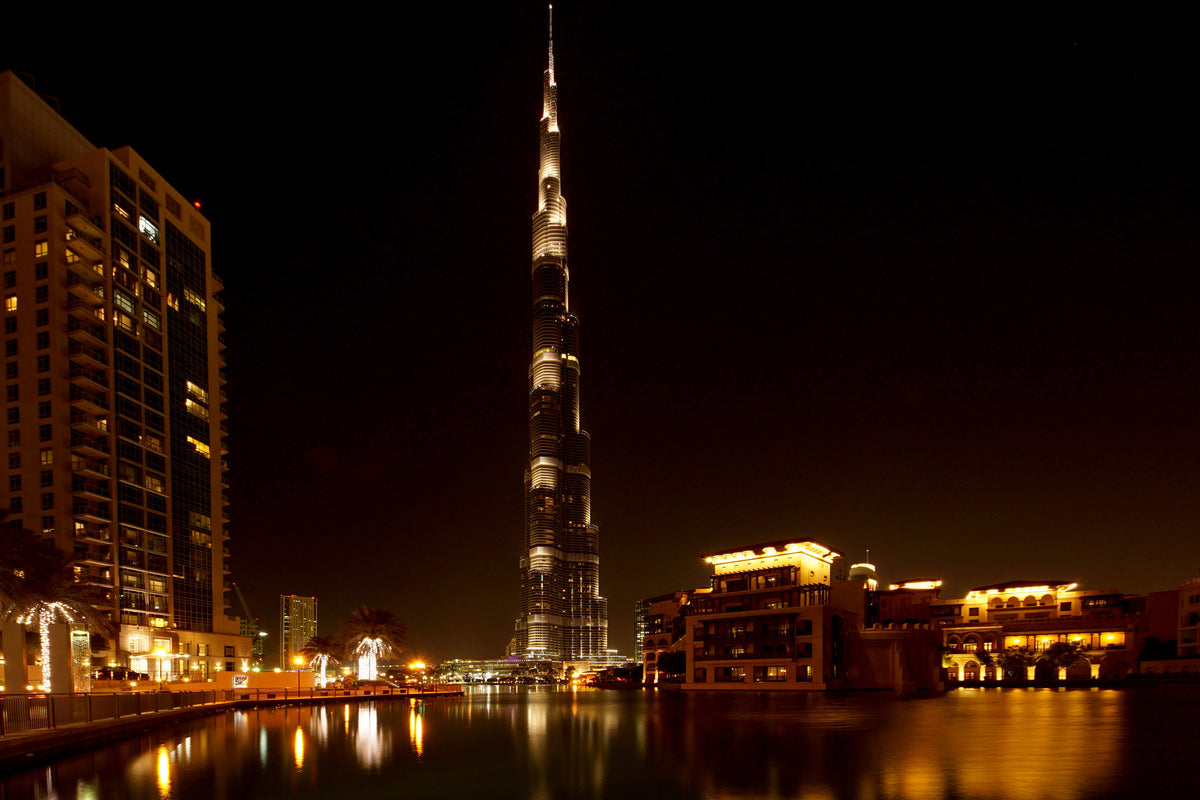 3-piece-acrylic-print-at-night-in-dubai