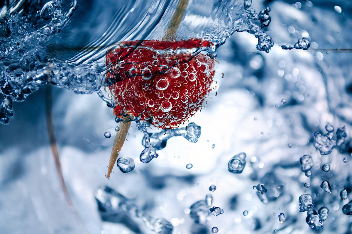 3-piece-acrylic-print-raspberry-in-the-water