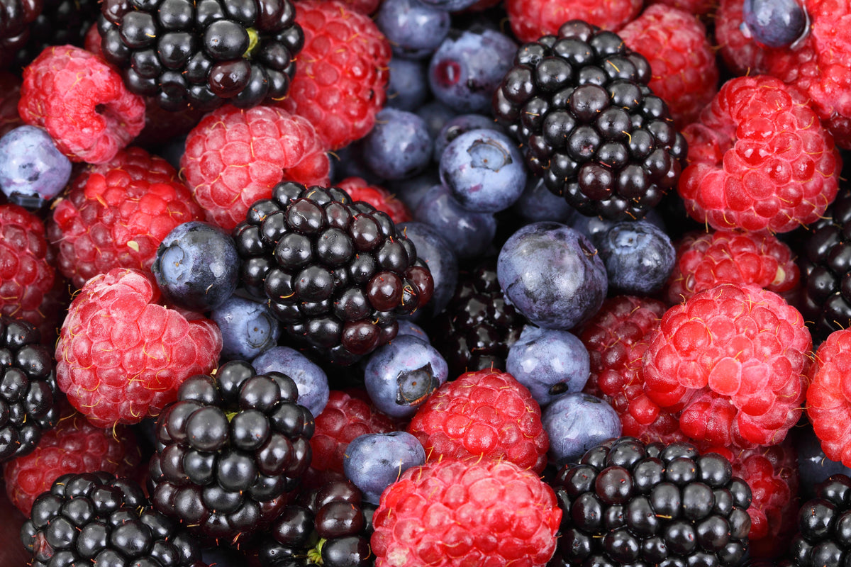 modern-3-piece-canvas-print-fruity-berries
