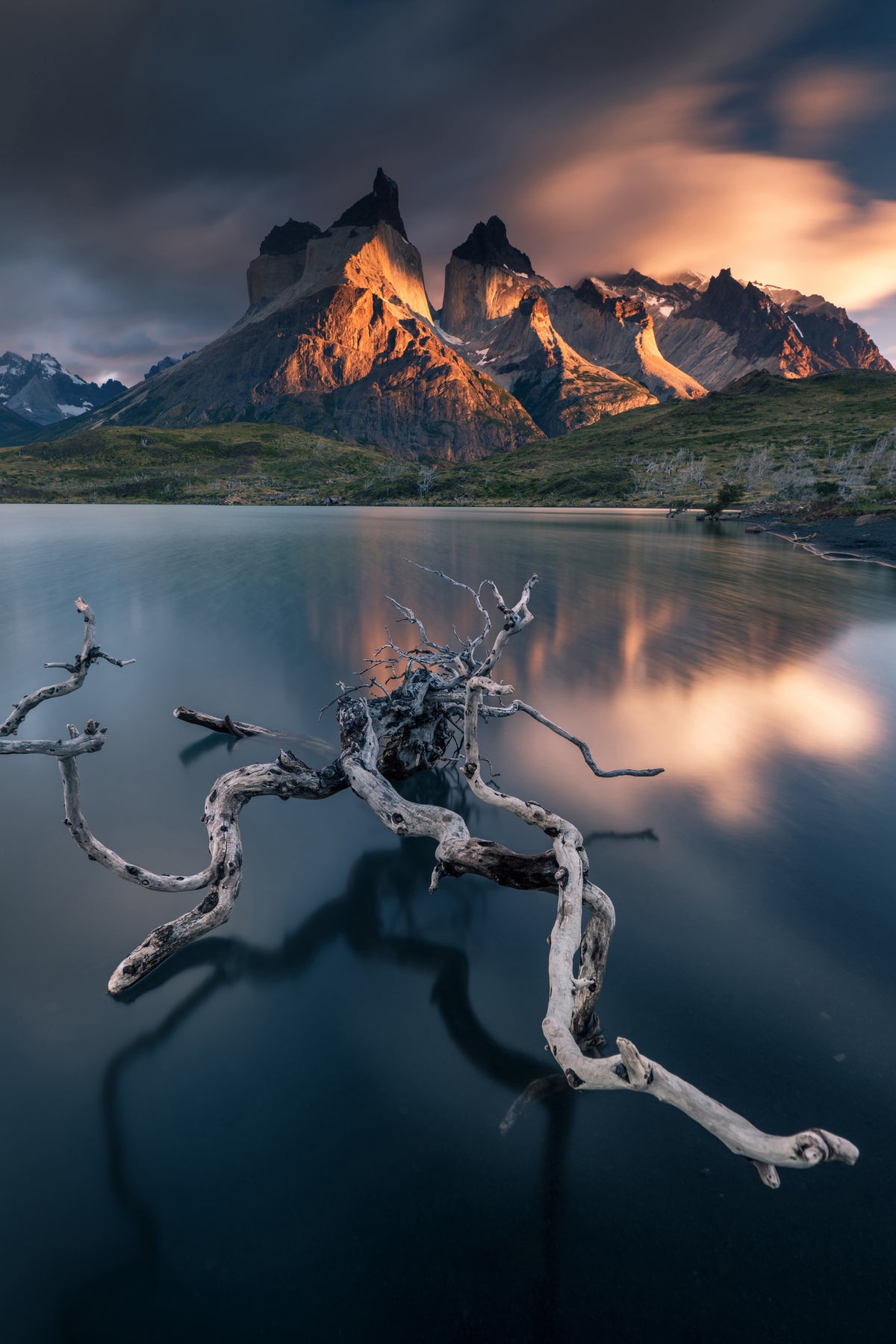 framedcanvas-print-torres-del-paine