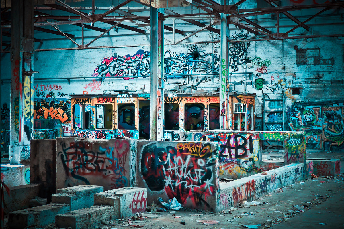 framedcanvas-print-in-the-subway