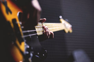 acrylic-print-guitar-player