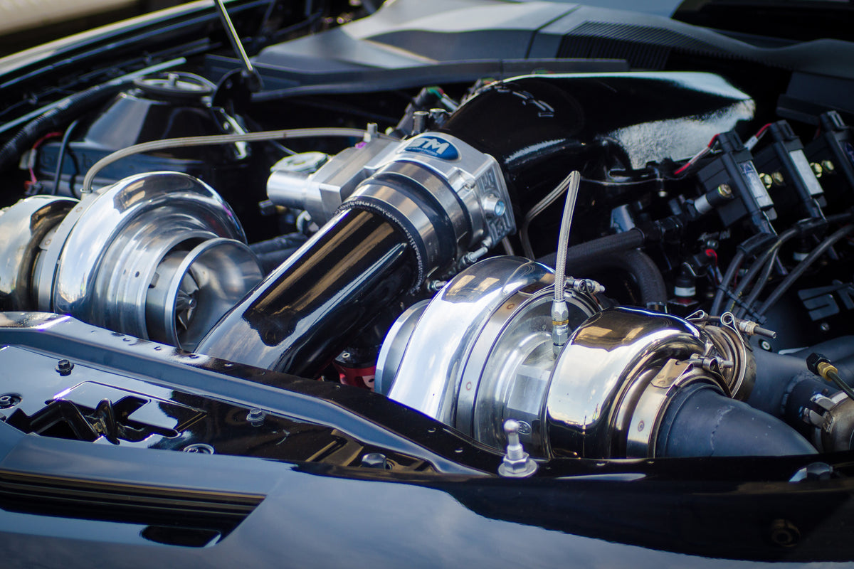 3-piece-canvas-print-shiny-engine