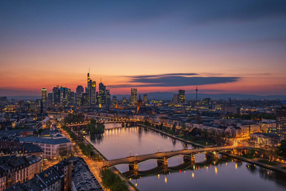 framedcanvas-print-frankfurt-skyline-at-sunset