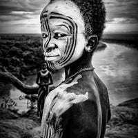 aluminium-print-a-boy-of-the-karo-tribe-omo-valley