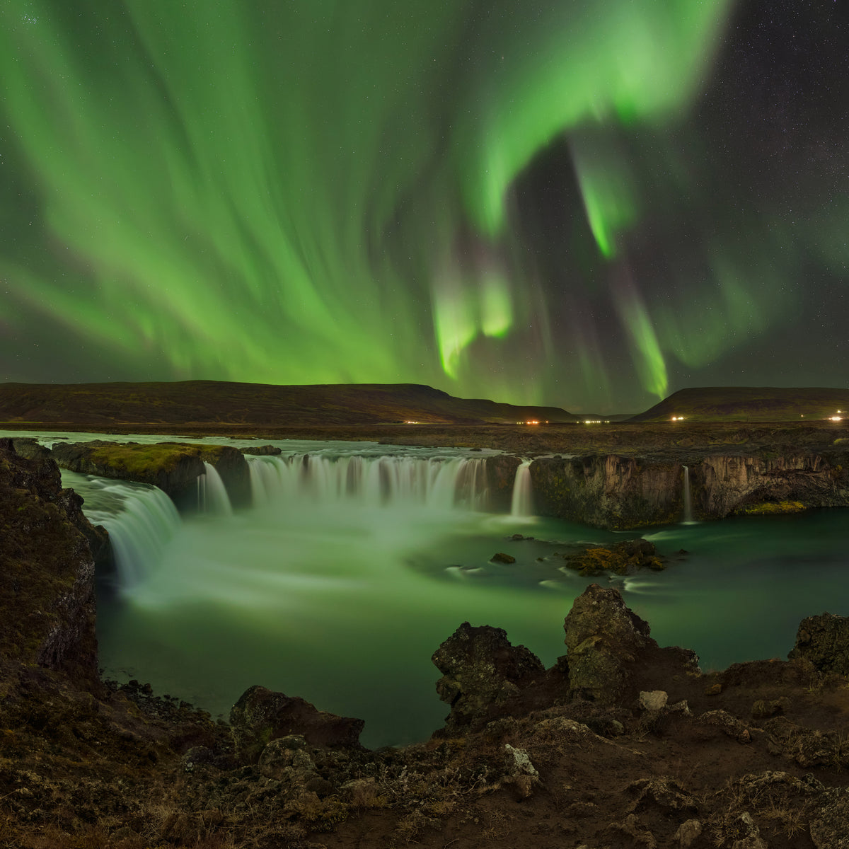 acrylic-print-waterfall-of-gods