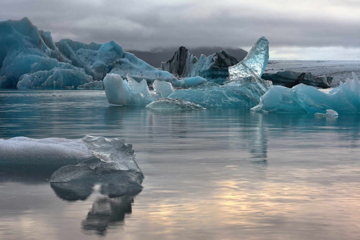 framedposter-print-ice-grave