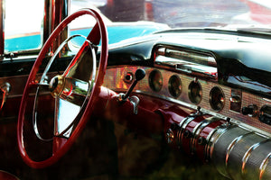 aluminium-print-interior-of-a-vintage-car