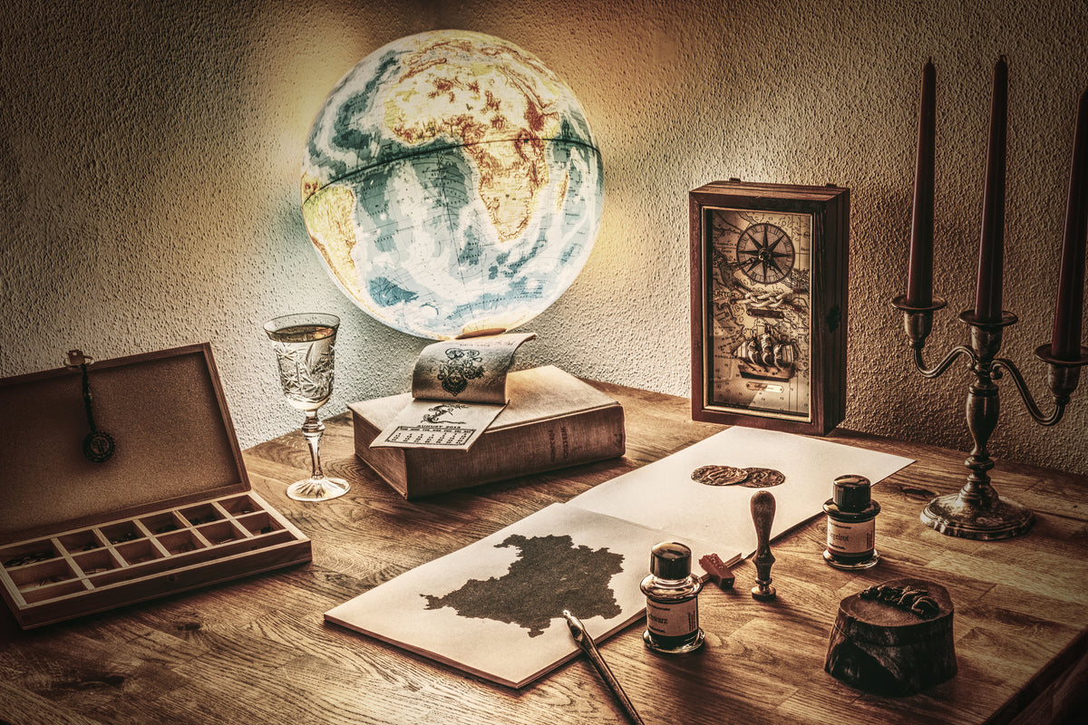 3-piece-acrylic-print-antique-desk