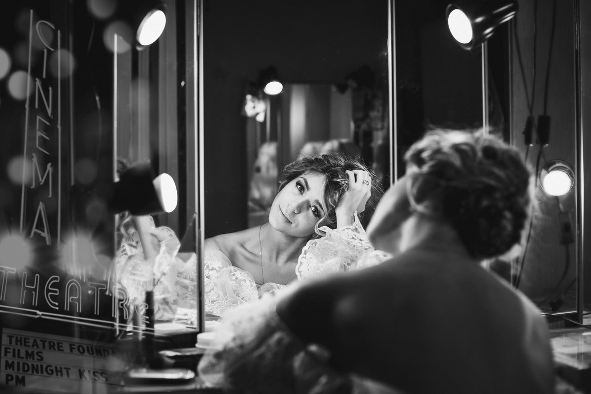 modern-3-piece-aluminium-print-backstage