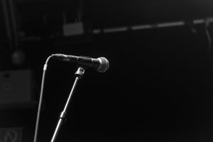 modern-3-piece-aluminium-print-on-stage