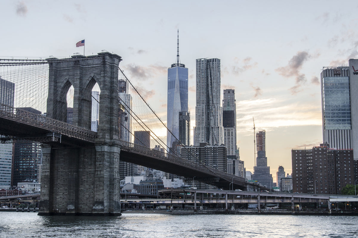 3-piece-acrylic-print-the-brooklyn-bridge-in-the-evening