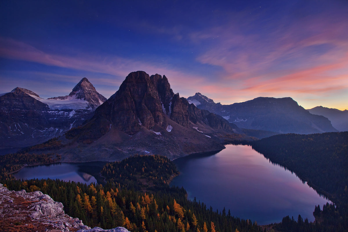acrylic-print-twilight-at-mount-assiniboine