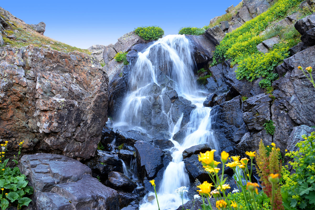 modern-3-piece-acrylic-print-moving-waterfall