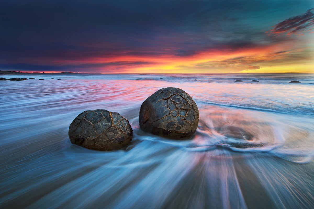 modern-3-piece-canvas-print-moeraki-boulders-ii