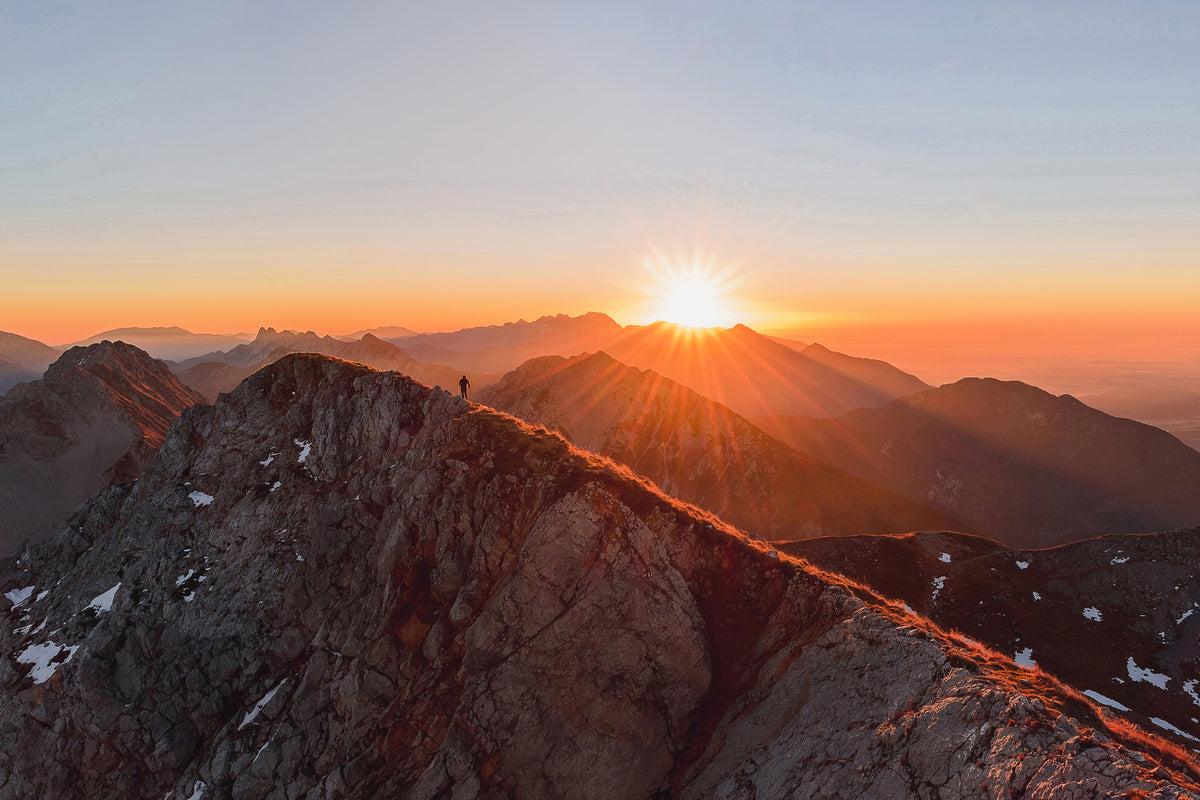 canvas-print-running-on-the-ridge