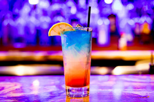 3-piece-acrylic-print-colorful-cocktail
